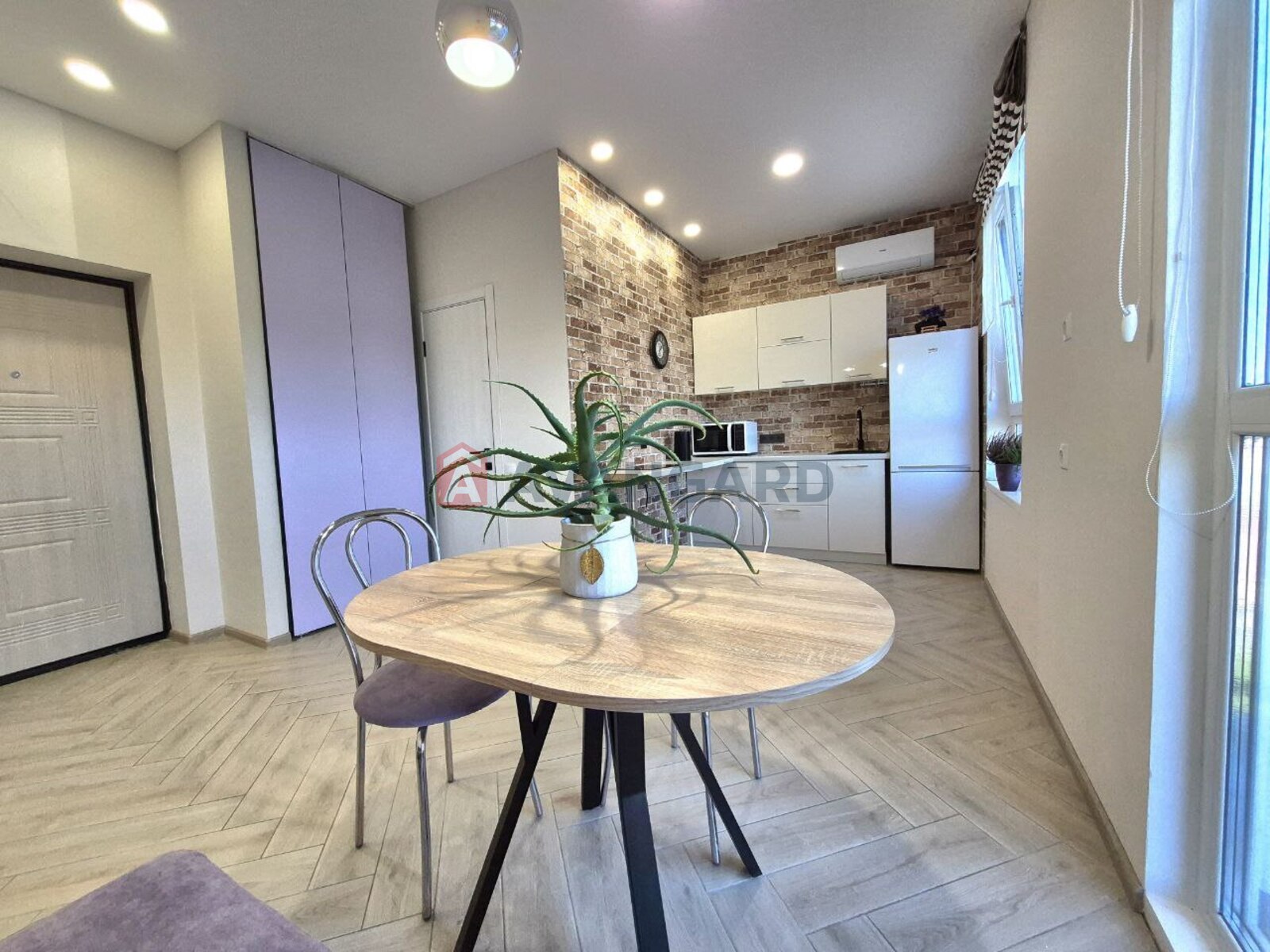 1 кім. квартира, 33/8/18 кв. м., 3/6 поверх фото 1 1 кім. квартира, 33/8/18 кв. м., 3/6 поверх фото 1