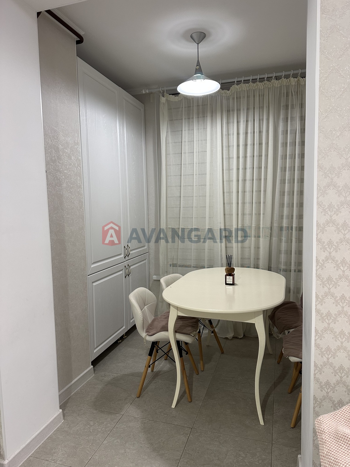 1 кім. квартира, 95/70/20 кв. м., 9/10 поверх фото 4 1 кім. квартира, 95/70/20 кв. м., 9/10 поверх фото 4