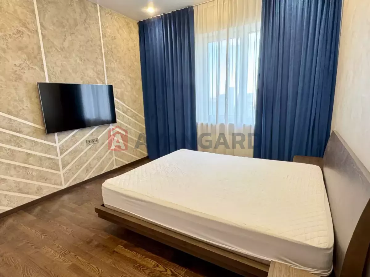 2 кім. квартира, 80/-/- кв. м., 13/16 поверх фото 6 2 кім. квартира, 80/-/- кв. м., 13/16 поверх фото 6