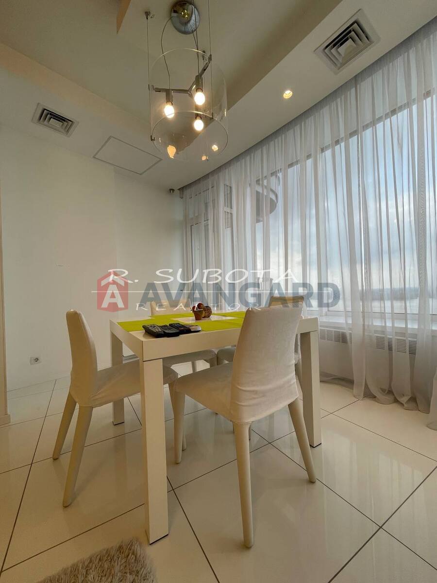 4 кім. квартира, 171/-/- кв. м., 18/21 поверх фото 4 4 кім. квартира, 171/-/- кв. м., 18/21 поверх фото 4