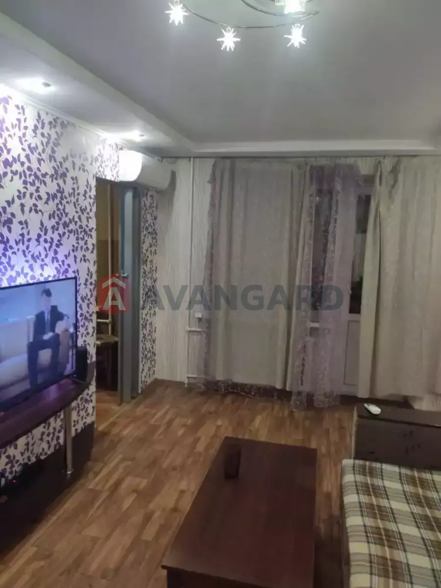 2 кім. квартира, 42/-/- кв. м., 4/5 поверх фото 3 2 кім. квартира, 42/-/- кв. м., 4/5 поверх фото 3