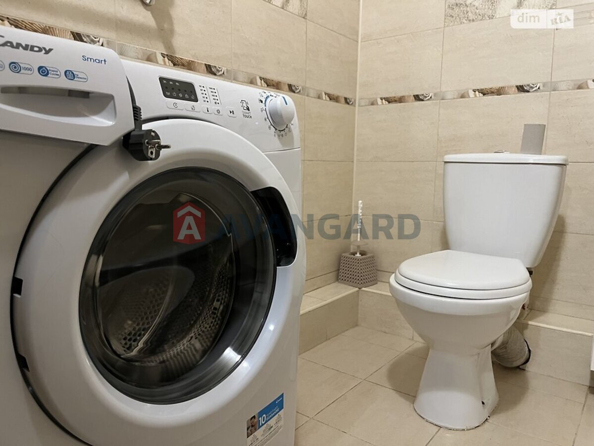 1 кім. квартира, 40/-/10 кв. м., 2/4 поверх фото 8 1 кім. квартира, 40/-/10 кв. м., 2/4 поверх фото 8