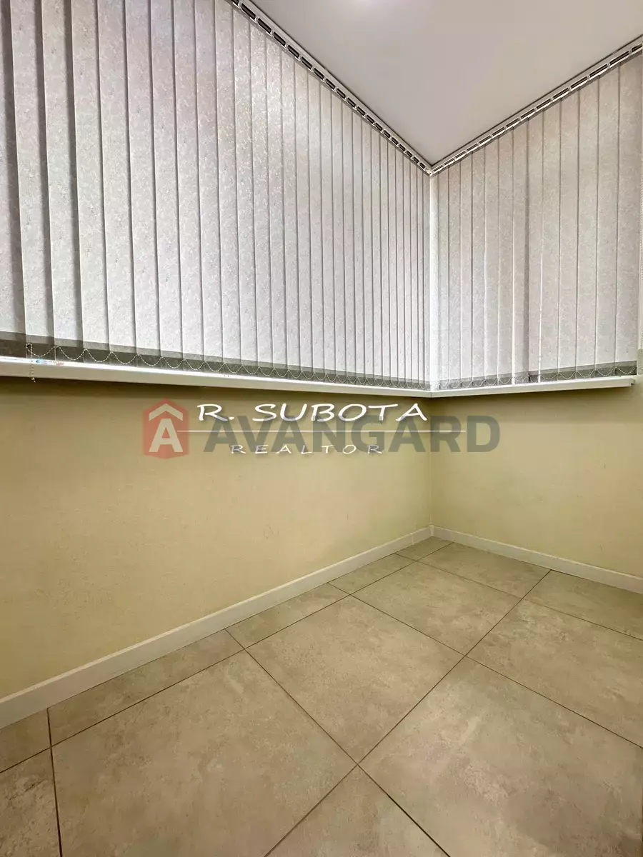 1 кім. квартира, 40/-/- кв. м., 10/12 поверх фото 3 1 кім. квартира, 40/-/- кв. м., 10/12 поверх фото 3