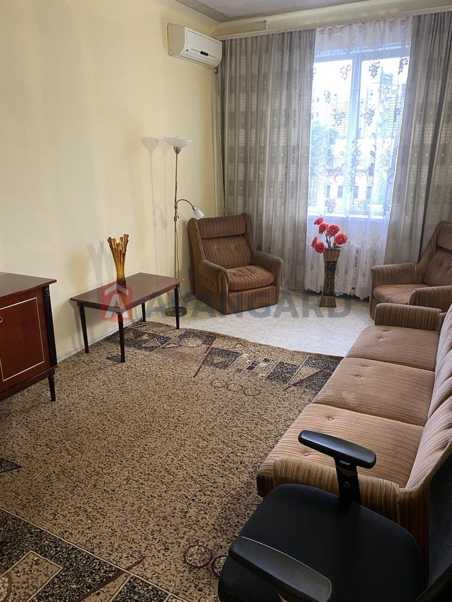 2 кім. квартира, 51/-/- кв. м., 4/4 поверх фото 1 2 кім. квартира, 51/-/- кв. м., 4/4 поверх фото 1