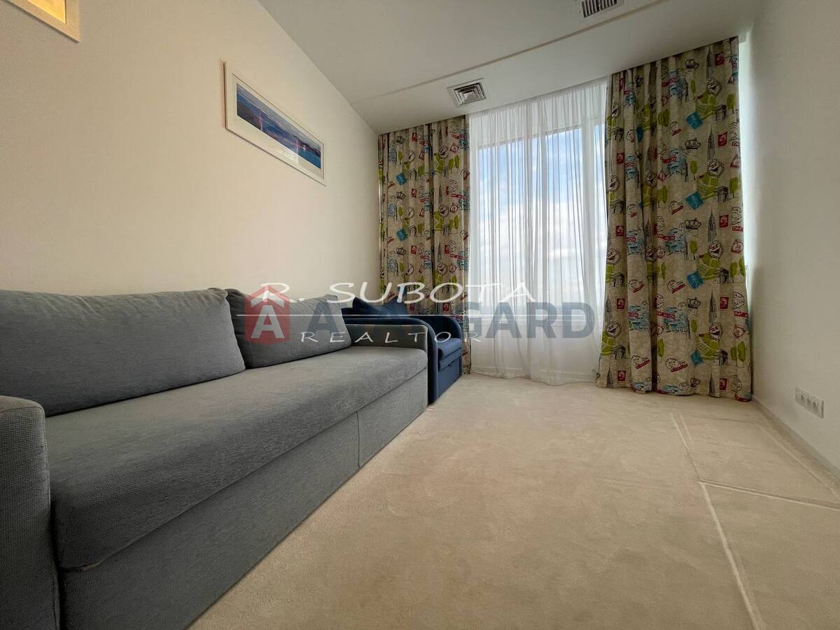 4 кім. квартира, 171/-/- кв. м., 18/21 поверх фото 5 4 кім. квартира, 171/-/- кв. м., 18/21 поверх фото 5