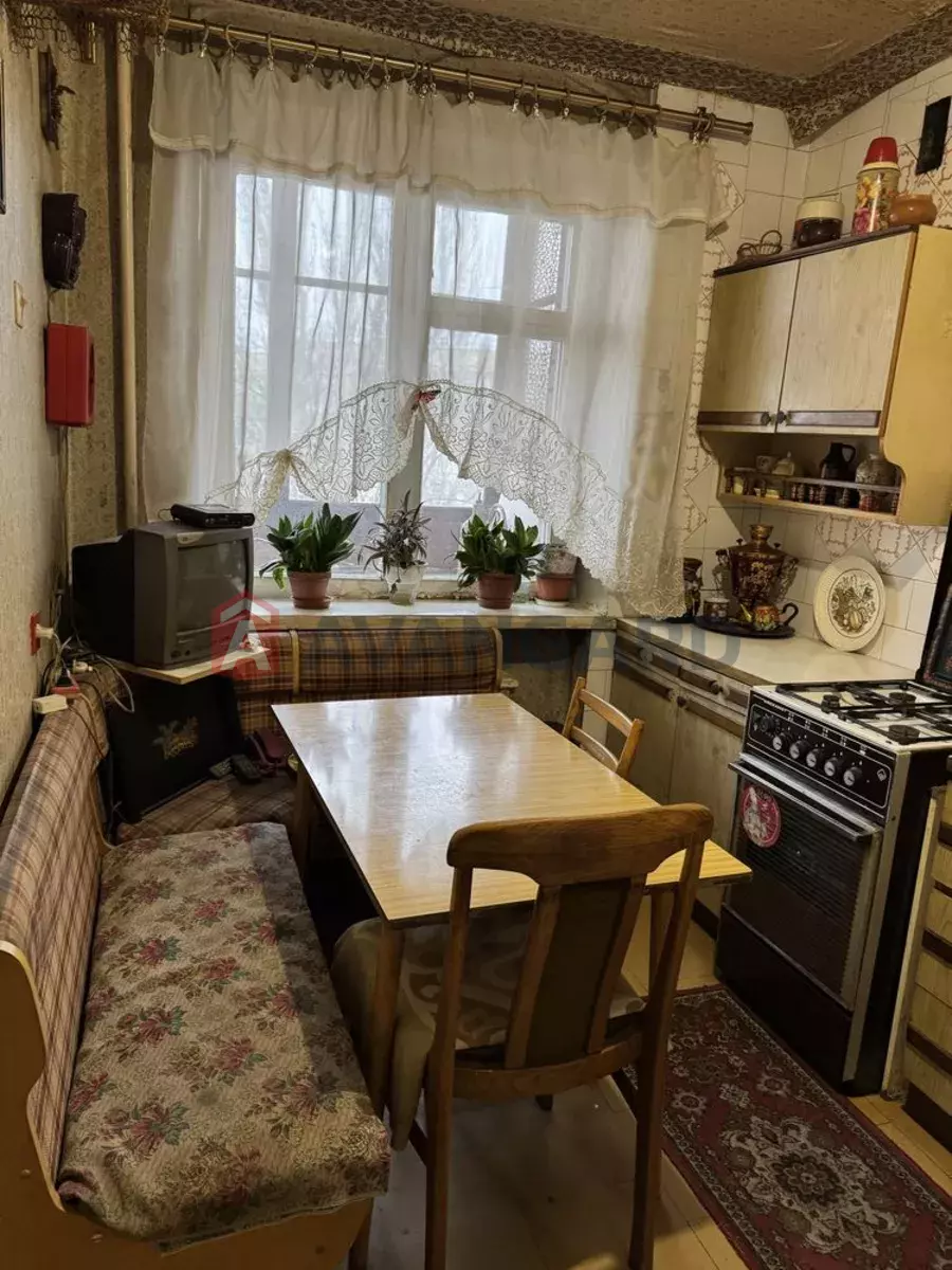 2 кім. квартира, 70/-/9 кв. м., 4/9 поверх фото 2 2 кім. квартира, 70/-/9 кв. м., 4/9 поверх фото 2