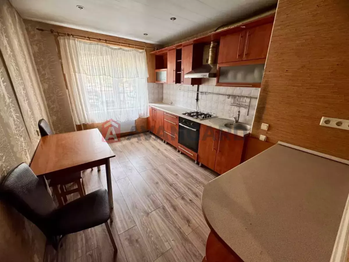 3 комн. квартира, 65/39/10 кв. м., 1/9 этаж фото 1 3 комн. квартира, 65/39/10 кв. м., 1/9 этаж фото 1