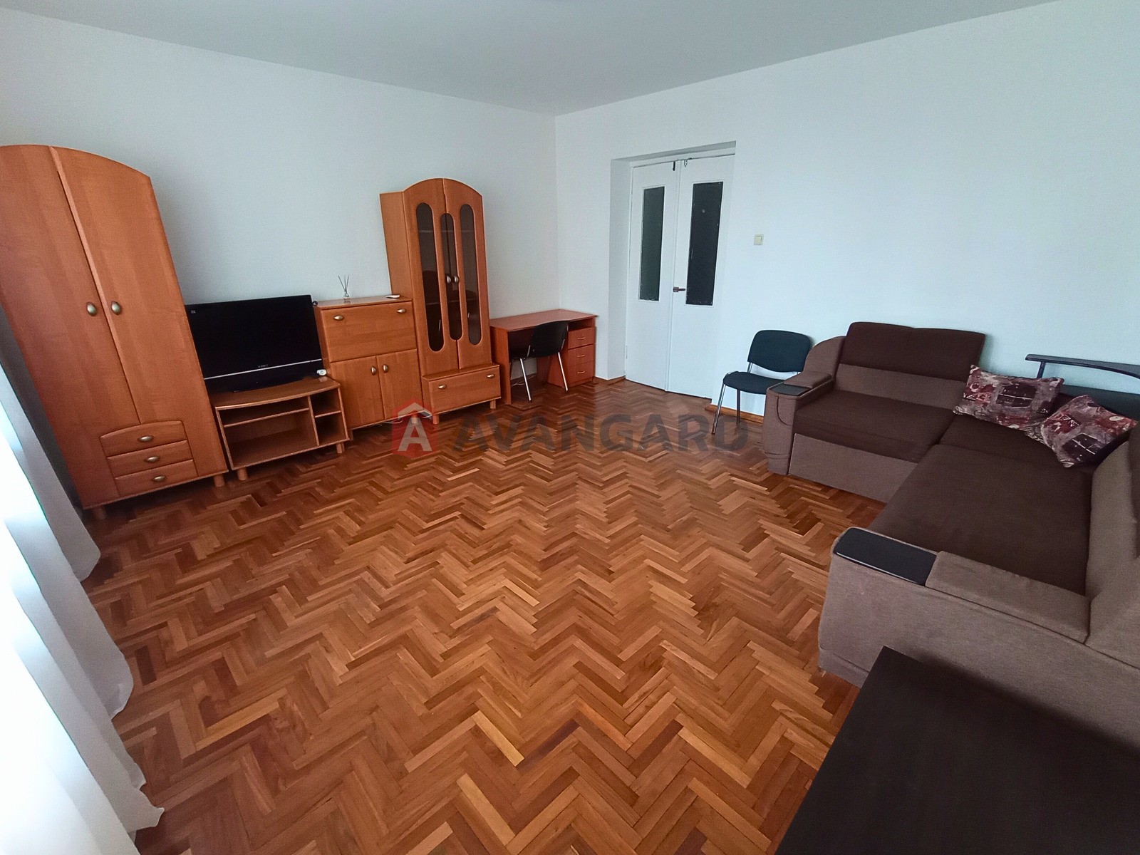 3 комн. квартира, 100/-/10 кв. м., 8/18 этаж фото 6 3 комн. квартира, 100/-/10 кв. м., 8/18 этаж фото 6