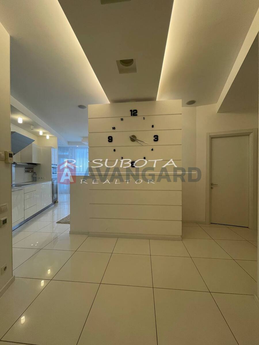 4 кім. квартира, 171/-/- кв. м., 18/21 поверх фото 6 4 кім. квартира, 171/-/- кв. м., 18/21 поверх фото 6