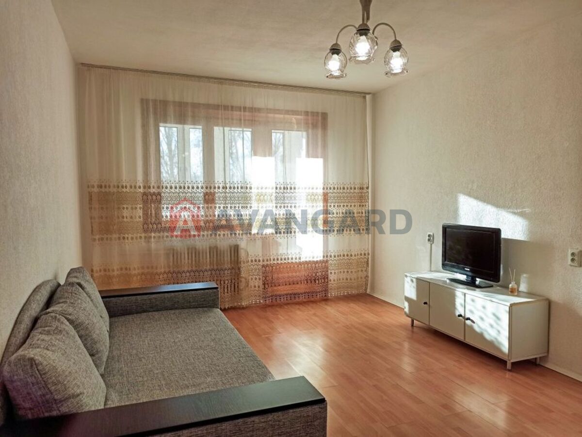 3 комн. квартира, 80/-/9 кв. м., 4/10 этаж фото 1 3 комн. квартира, 80/-/9 кв. м., 4/10 этаж фото 1