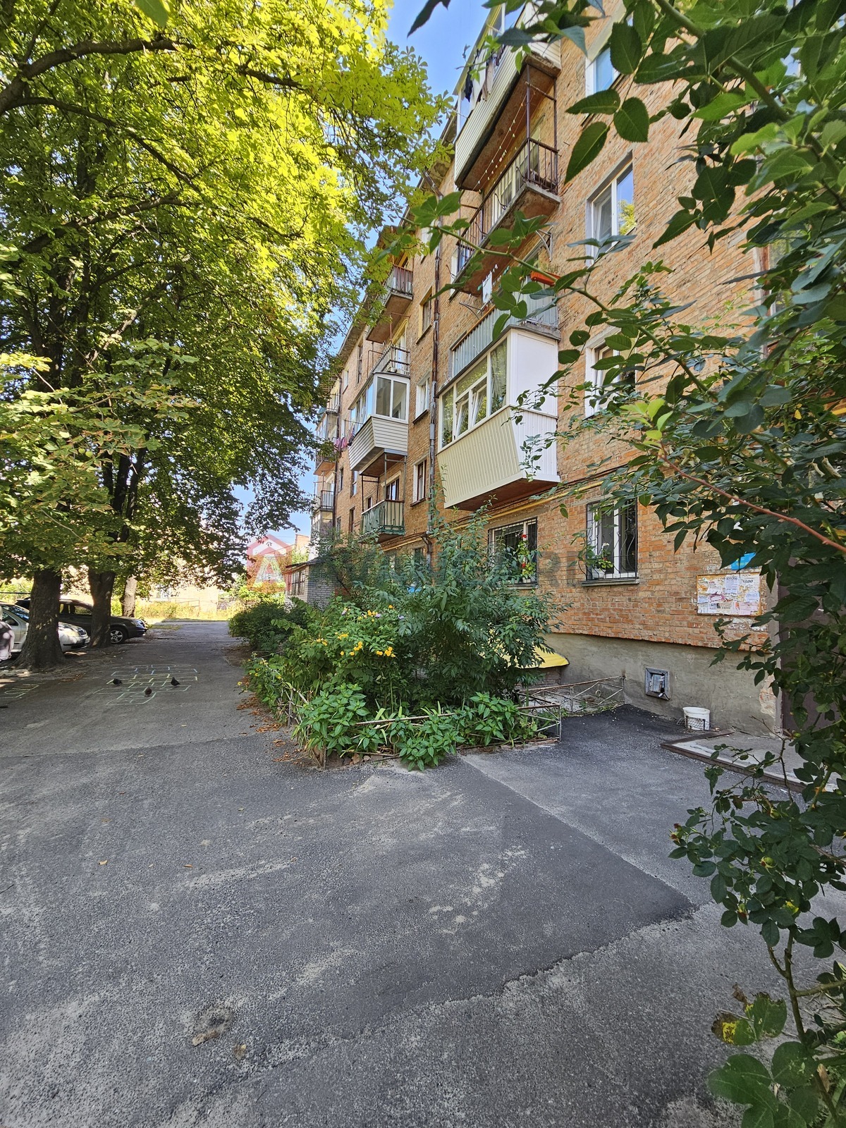 1 кім. квартира, 35/17/6,5 кв. м., 3/5 поверх фото 15 1 кім. квартира, 35/17/6,5 кв. м., 3/5 поверх фото 15