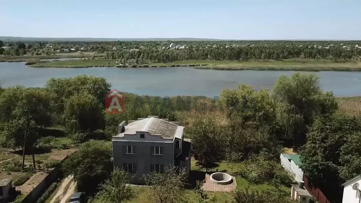 Будинок, 198 кв.м. фото 1 Будинок, 198 кв.м. фото 1