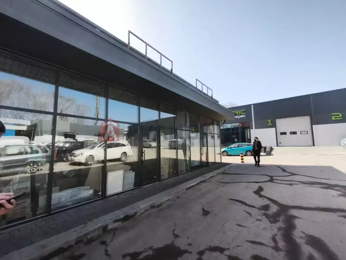 Торговая площадь, 80 кв.м. фото 1 Торговая площадь, 80 кв.м. фото 1