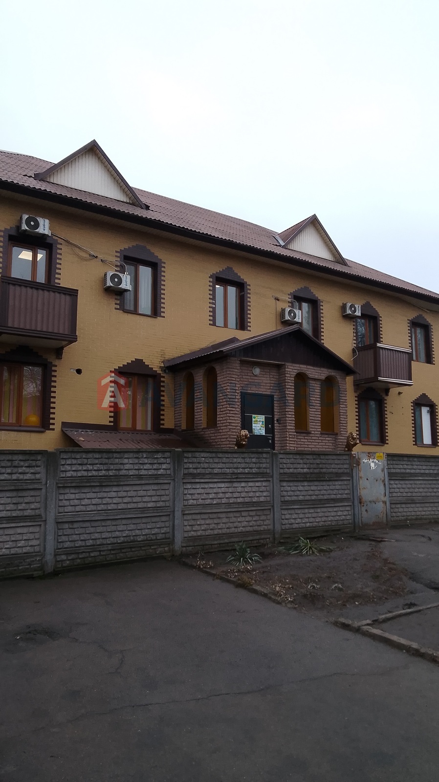 Сфера послуг, 106 кв.м. фото 8 Сфера послуг, 106 кв.м. фото 8