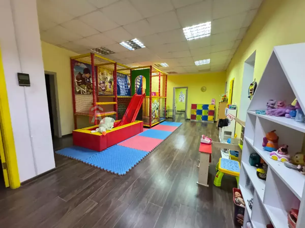 Сфера послуг, 200 кв.м. фото 7 Сфера послуг, 200 кв.м. фото 7