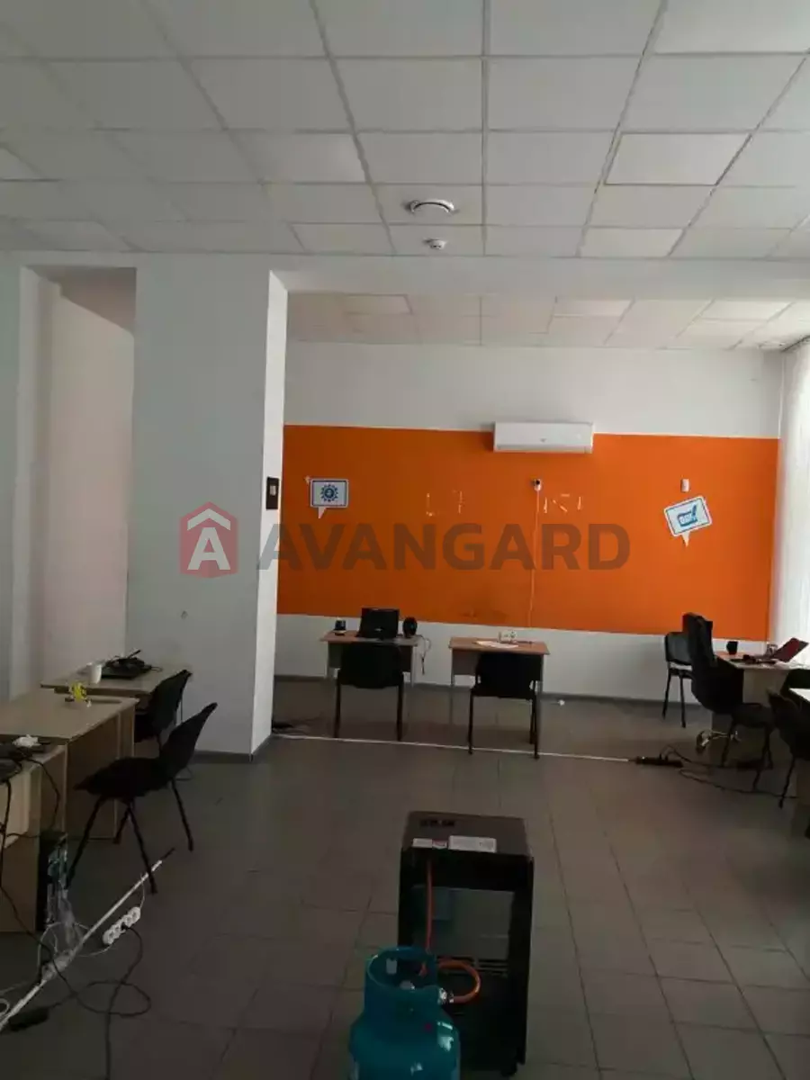 Торговая площадь, 200 кв.м. фото 1 Торговая площадь, 200 кв.м. фото 1