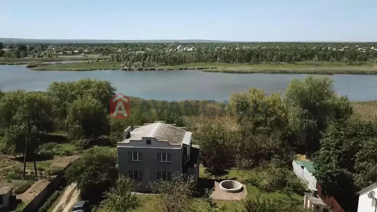 Торговая площадь, 198 кв.м. фото 1 Торговая площадь, 198 кв.м. фото 1