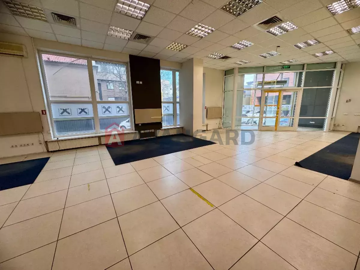 Торгівельна площа, 196 кв.м. фото 3 Торгівельна площа, 196 кв.м. фото 3