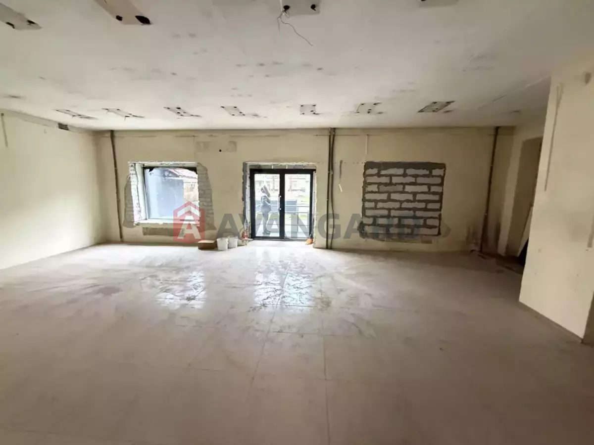 Торгівельна площа, 108 кв.м. фото 3 Торгівельна площа, 108 кв.м. фото 3