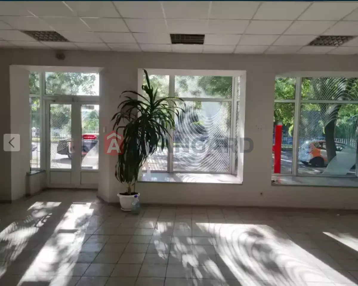 Торгівельна площа, 101 кв.м. фото 3 Торгівельна площа, 101 кв.м. фото 3