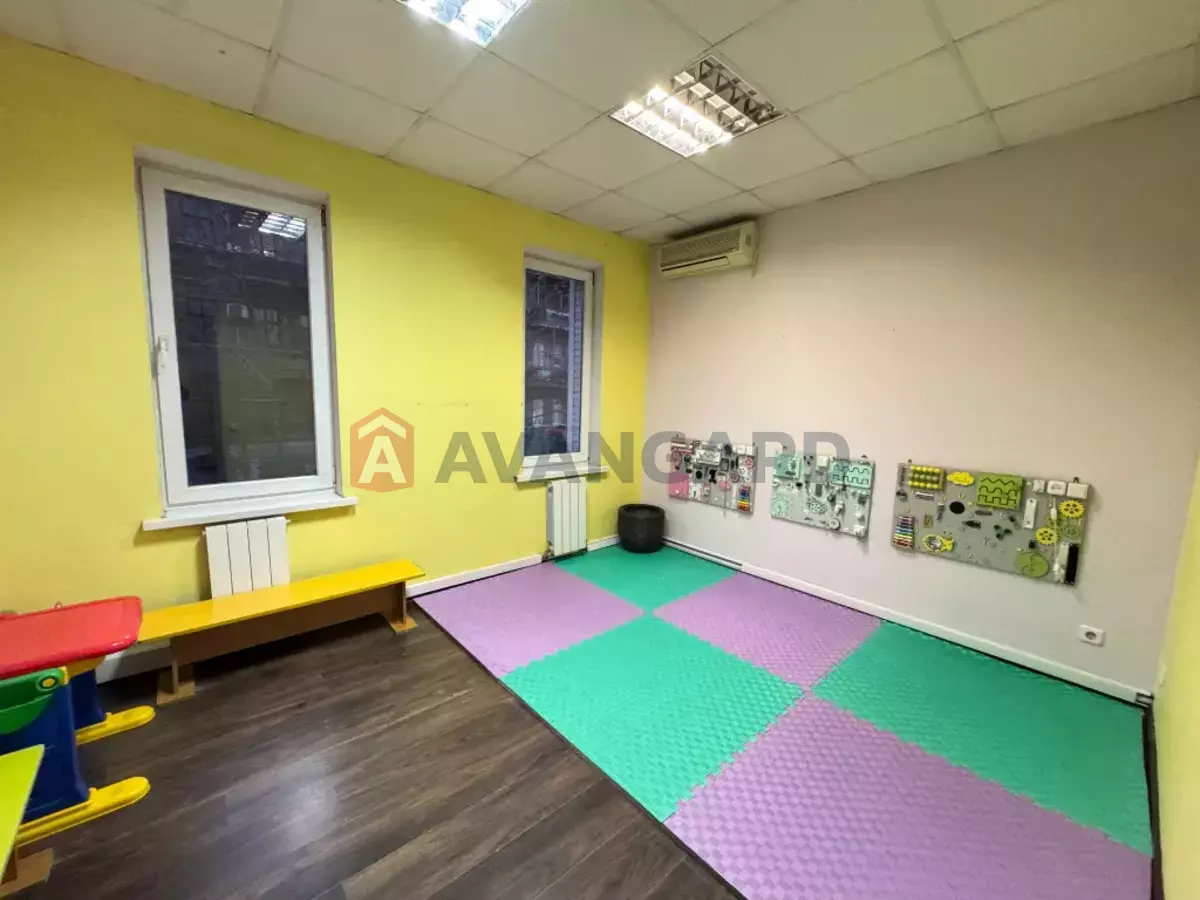 Сфера послуг, 200 кв.м. фото 9 Сфера послуг, 200 кв.м. фото 9