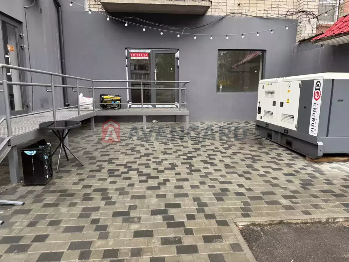 Торгівельна площа, 108 кв.м. фото 1 Торгівельна площа, 108 кв.м. фото 1