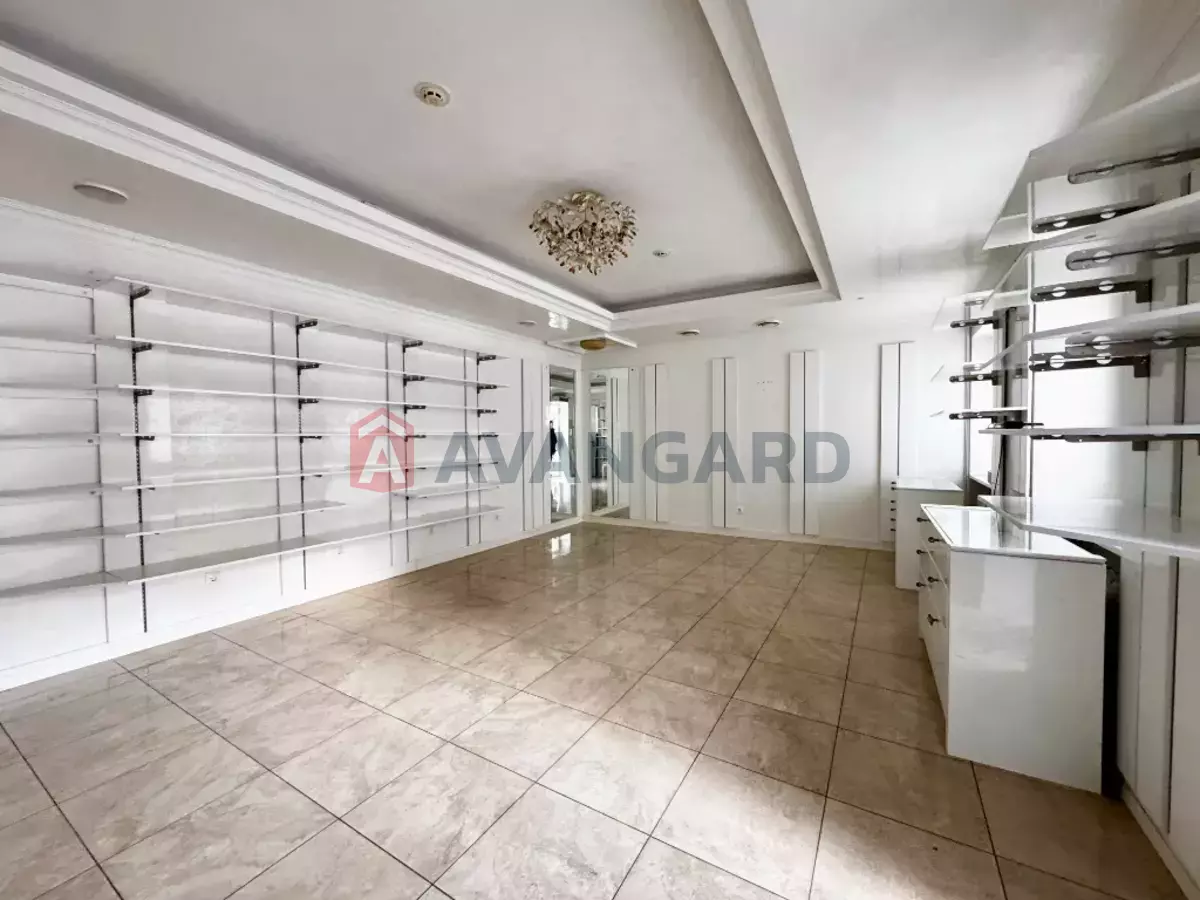 Торгівельна площа, 40 кв.м. фото 1 Торгівельна площа, 40 кв.м. фото 1