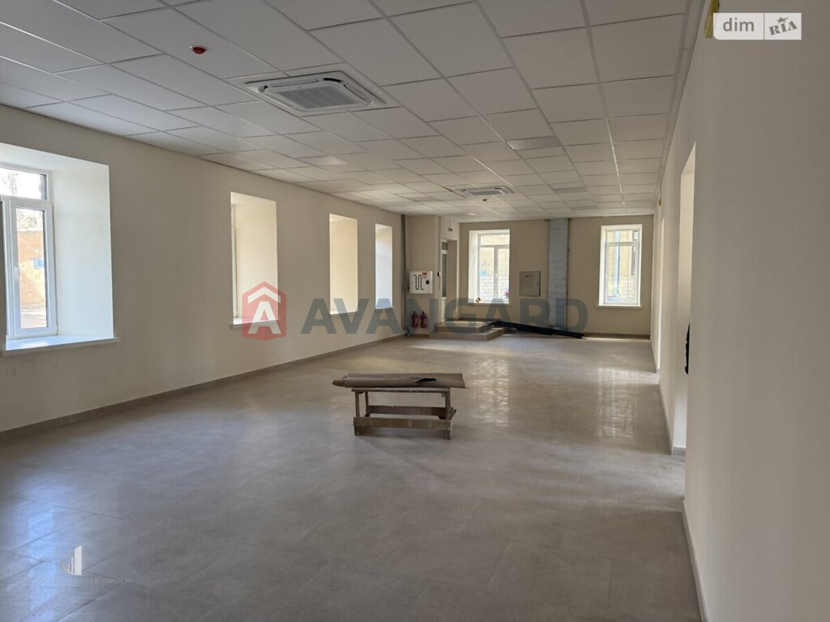 Торговая площадь, Сфера услуг, 211 кв.м. фото 3 Торговая площадь, Сфера услуг, 211 кв.м. фото 3