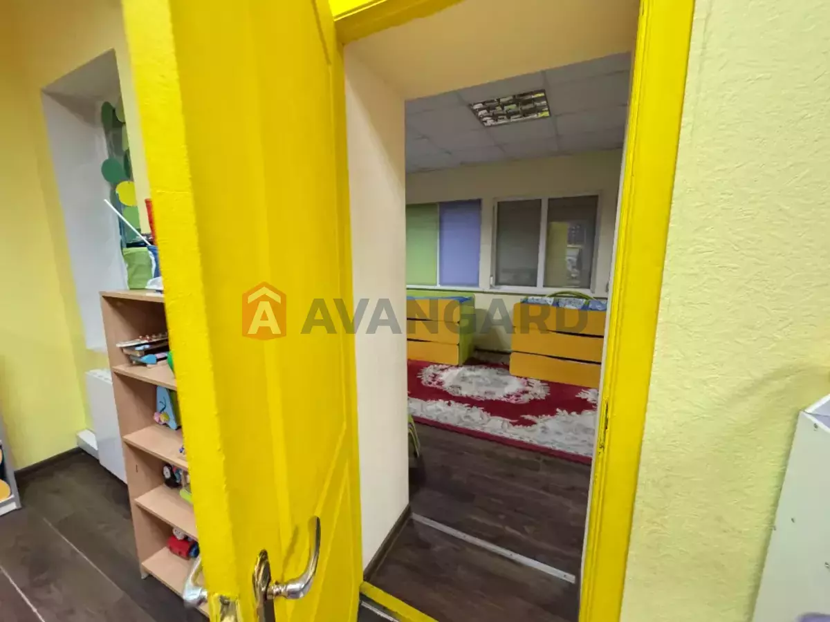 Сфера послуг, 200 кв.м. фото 11 Сфера послуг, 200 кв.м. фото 11