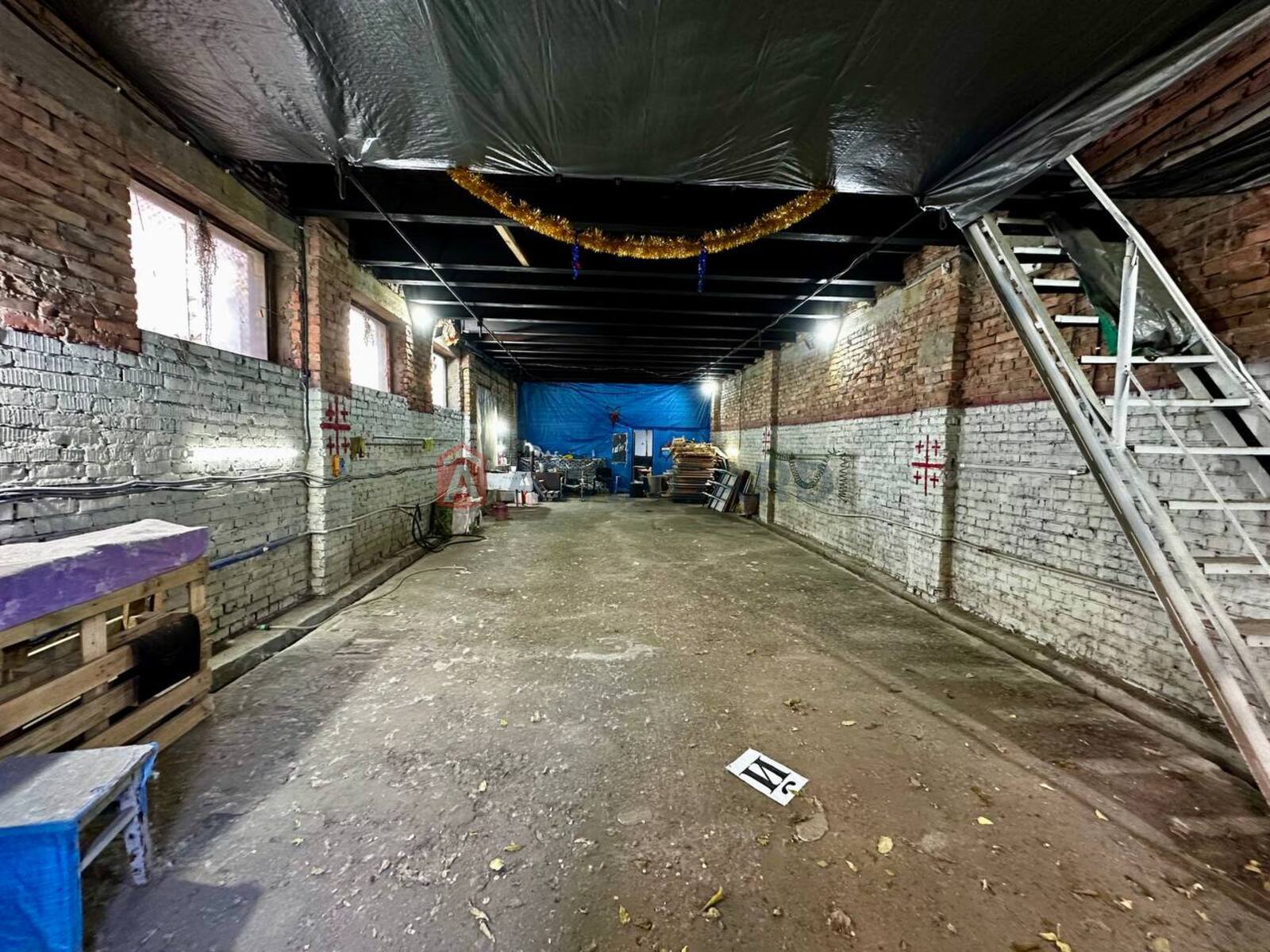 Складське приміщення, 214 кв.м. фото 1 Складське приміщення, 214 кв.м. фото 1