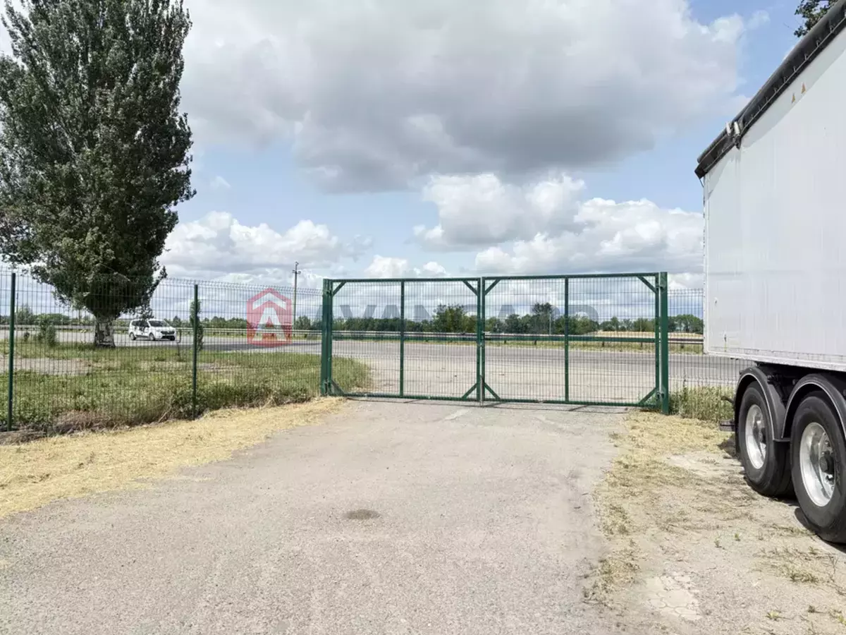 Складське приміщення, 210 кв.м. фото 2 Складське приміщення, 210 кв.м. фото 2