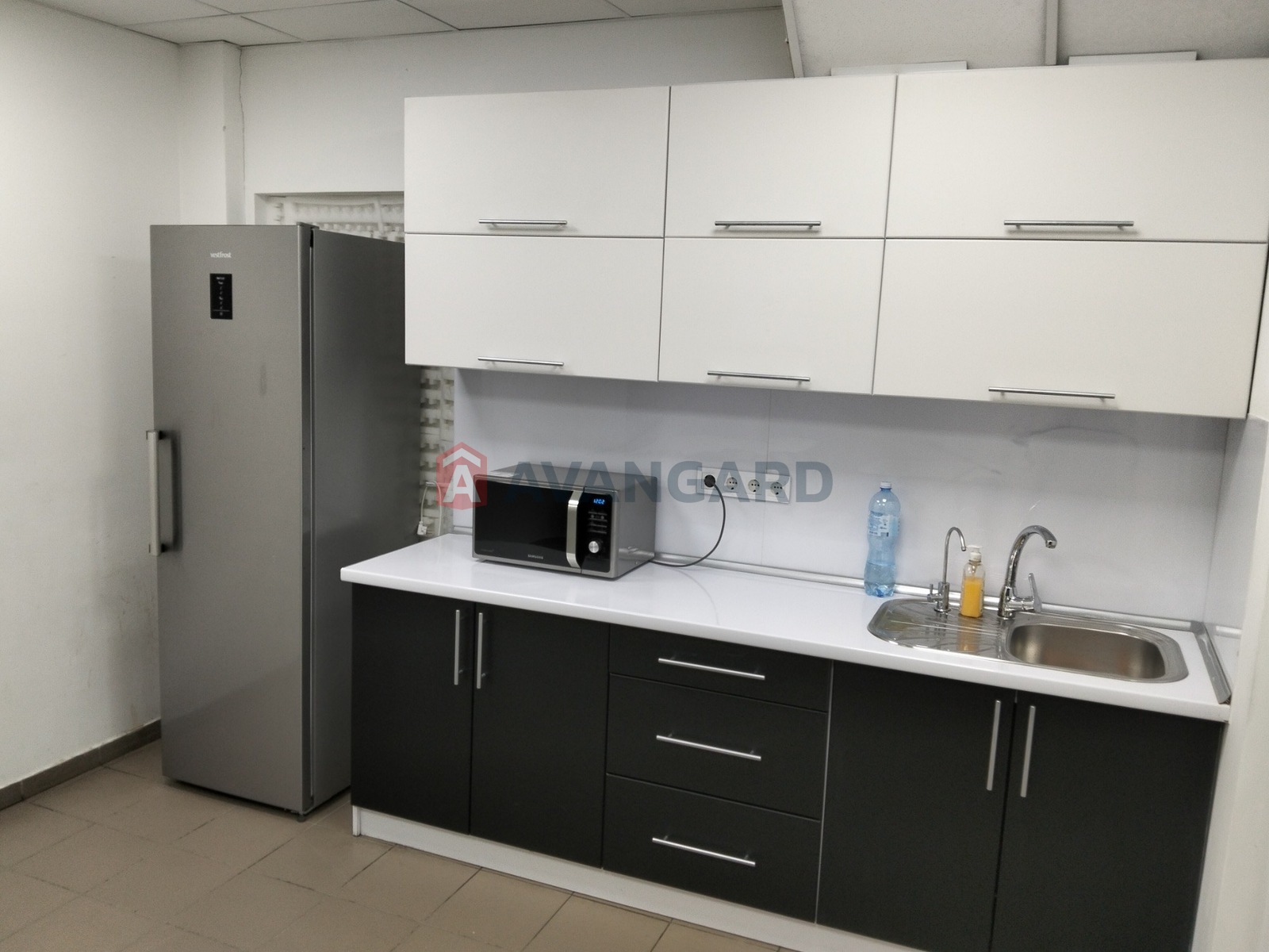 нежитлове приміщення в житловому будинку, 200 кв.м. фото 5 нежитлове приміщення в житловому будинку, 200 кв.м. фото 5