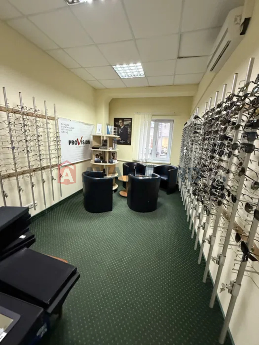 торгівельно-офісний центр, 144 кв.м. фото 8 торгівельно-офісний центр, 144 кв.м. фото 8