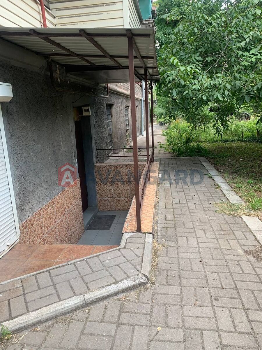 нежитлове приміщення в житловому будинку, 56 кв.м. фото 5 нежитлове приміщення в житловому будинку, 56 кв.м. фото 5