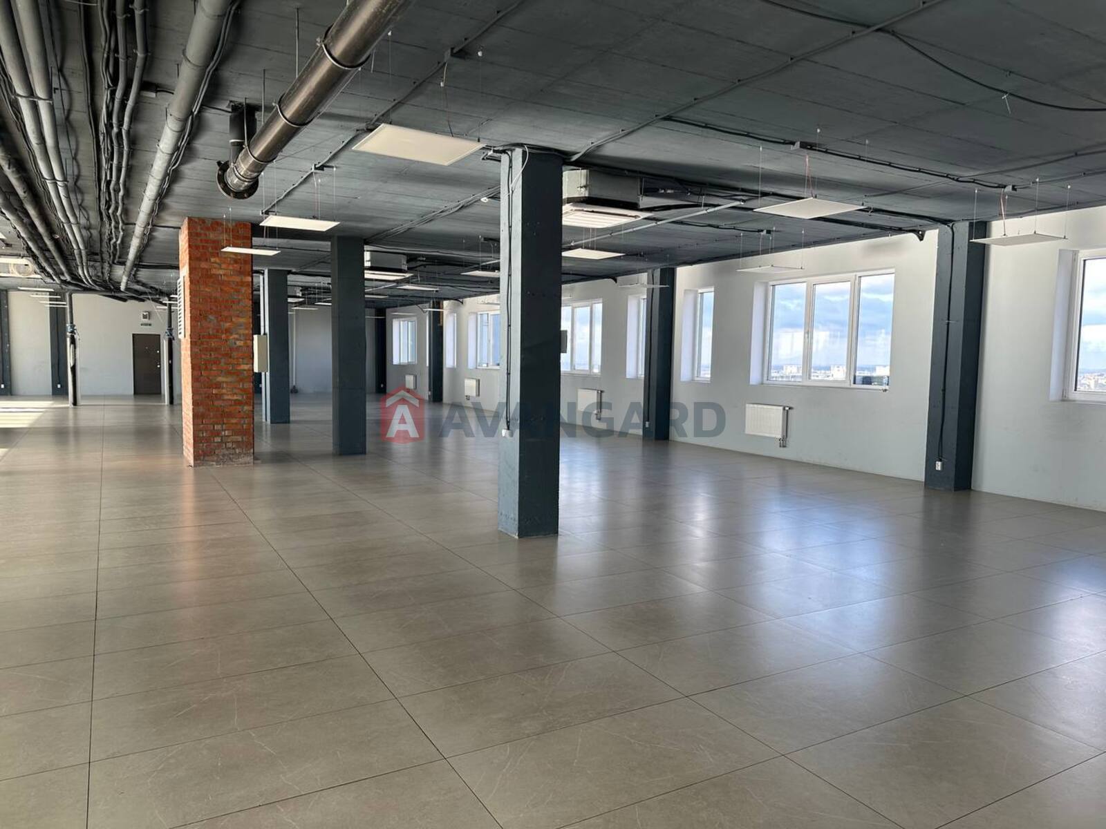 торгівельно-офісний центр, 513 кв.м. фото 1 торгівельно-офісний центр, 513 кв.м. фото 1