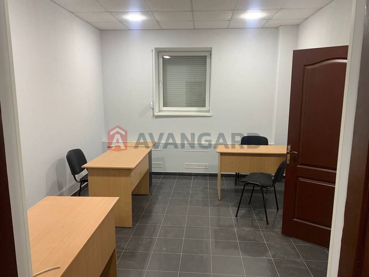 нежитлове приміщення в житловому будинку, 56 кв.м. фото 3 нежитлове приміщення в житловому будинку, 56 кв.м. фото 3