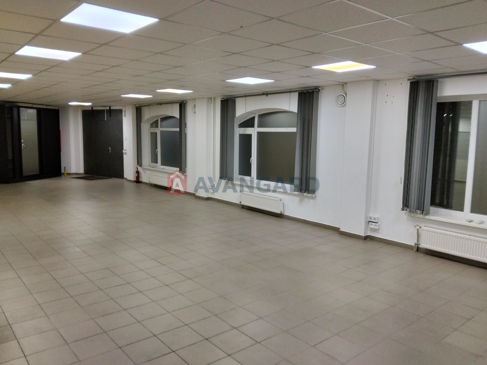 нежитлове приміщення в житловому будинку, 200 кв.м. фото 4 нежитлове приміщення в житловому будинку, 200 кв.м. фото 4