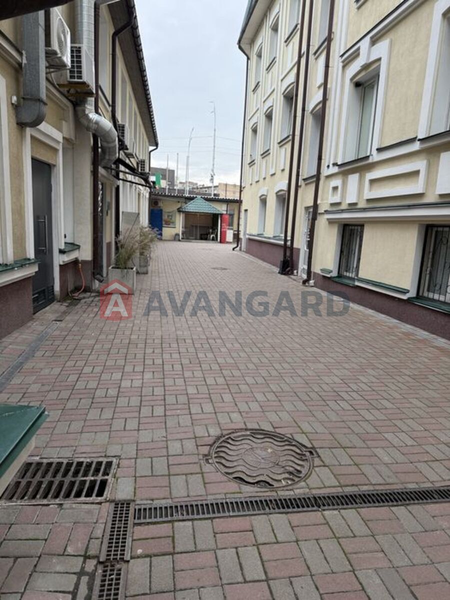 торгівельно-офісний центр, 144 кв.м. фото 3 торгівельно-офісний центр, 144 кв.м. фото 3