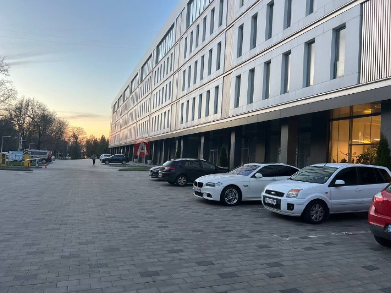 бізнес центр, 380 кв.м. фото 4 бізнес центр, 380 кв.м. фото 4