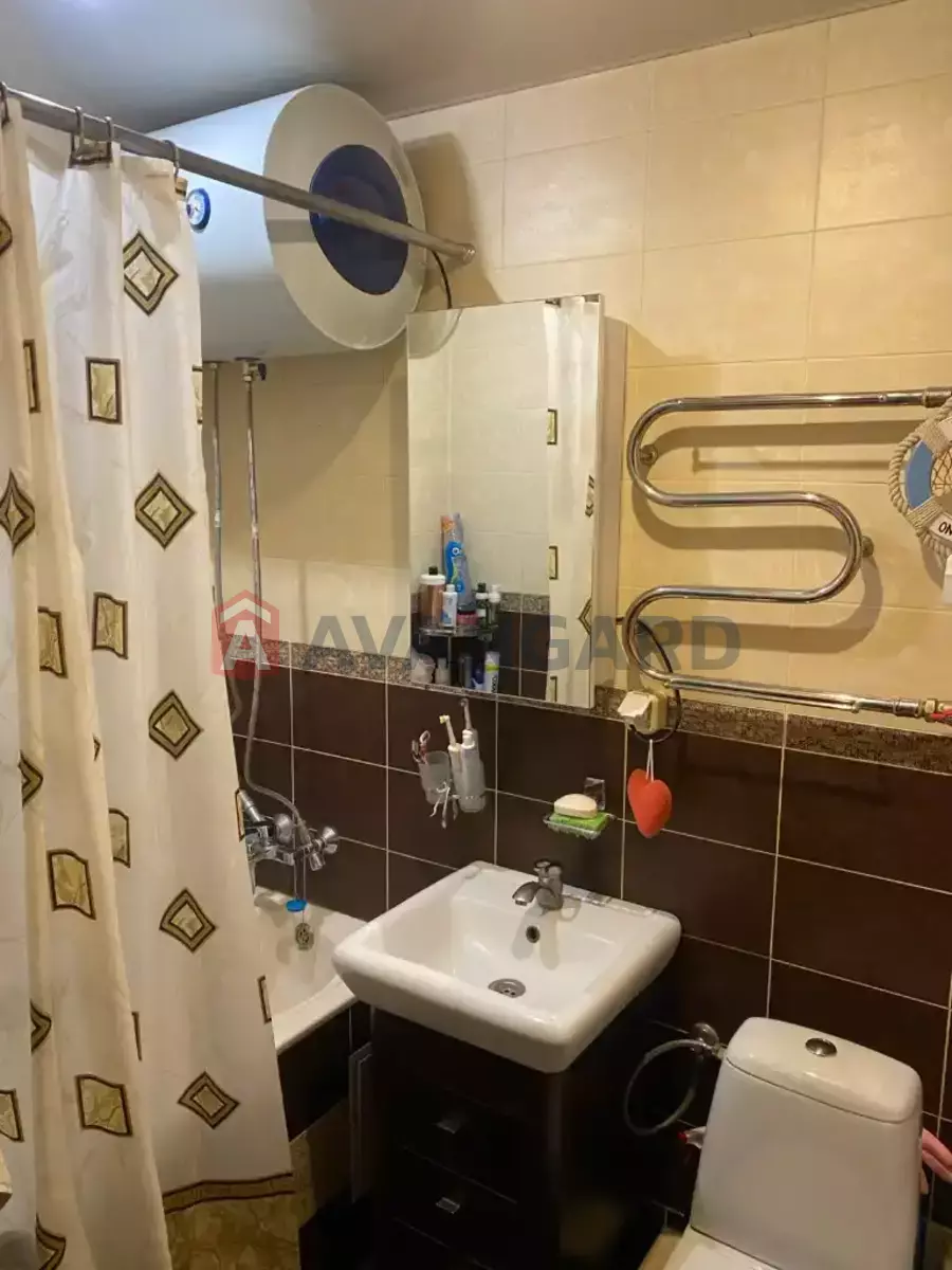 2 кім. квартира, 45/27/7 кв. м., 8/9 поверх фото 3 2 кім. квартира, 45/27/7 кв. м., 8/9 поверх фото 3