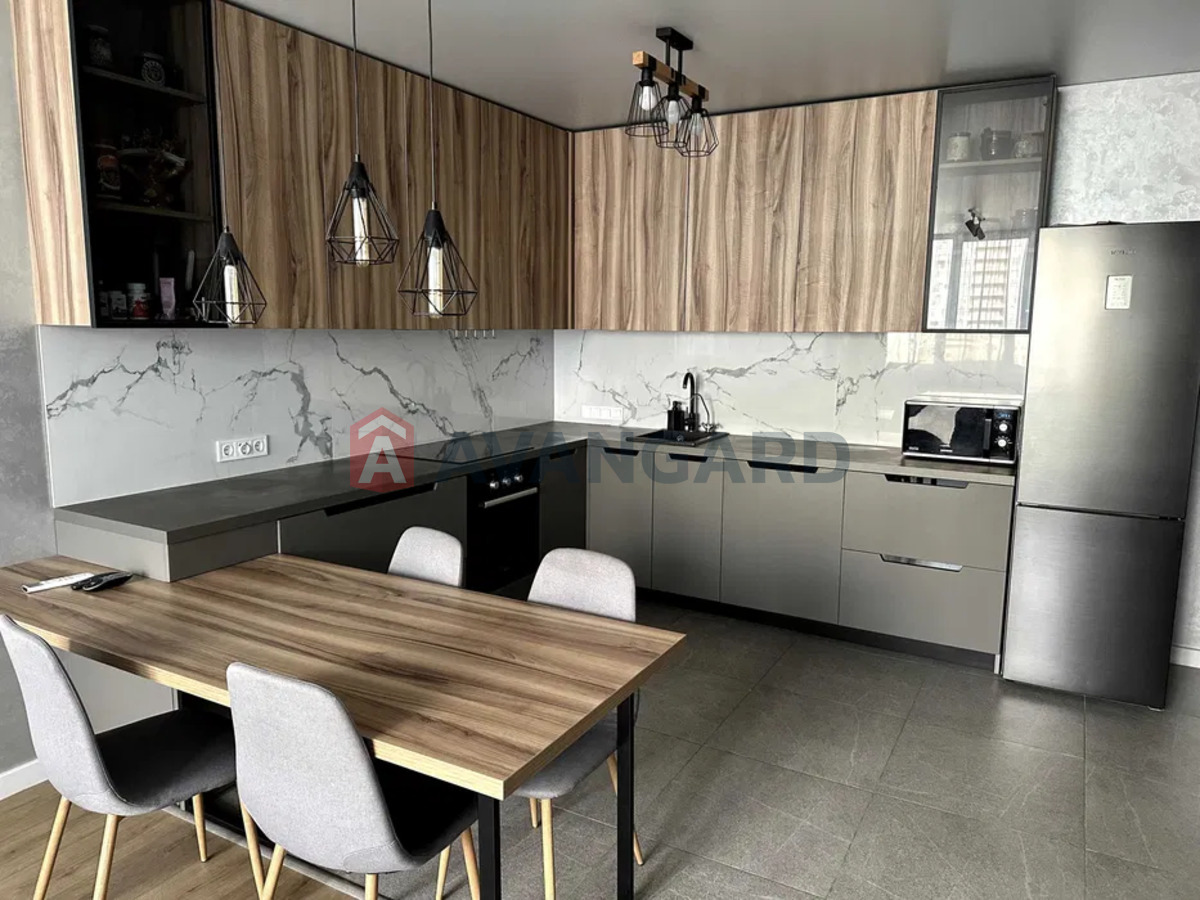 3 комн. квартира, 90/-/30 кв. м., 8/25 этаж фото 1 3 комн. квартира, 90/-/30 кв. м., 8/25 этаж фото 1
