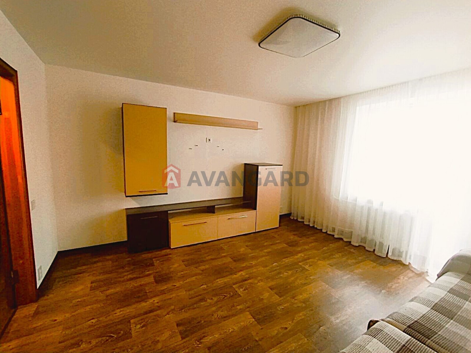 3 кім. квартира, 68/64/10 кв. м., 4/10 поверх фото 3 3 кім. квартира, 68/64/10 кв. м., 4/10 поверх фото 3