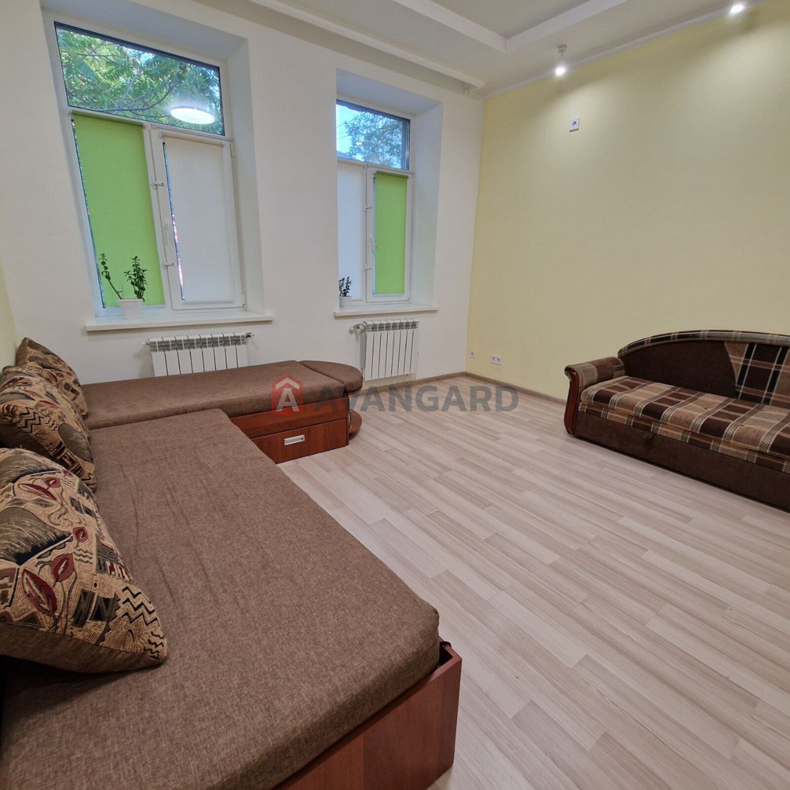 3 комн. квартира, 80,2/-/10 кв. м., 1/2 этаж фото 6 3 комн. квартира, 80,2/-/10 кв. м., 1/2 этаж фото 6