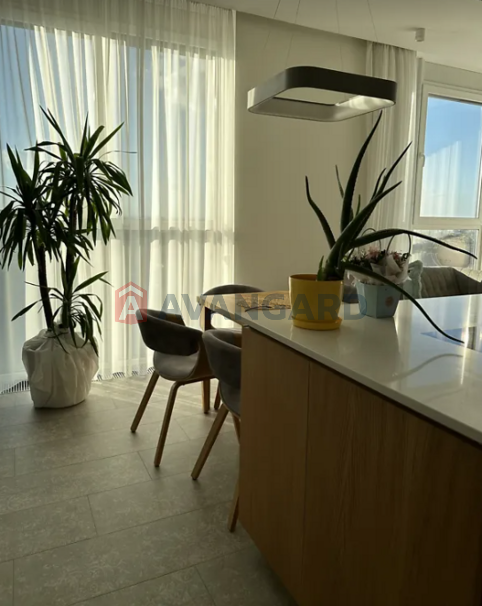 3 кім. квартира, 80/65/15 кв. м., 17/24 поверх фото 3 3 кім. квартира, 80/65/15 кв. м., 17/24 поверх фото 3