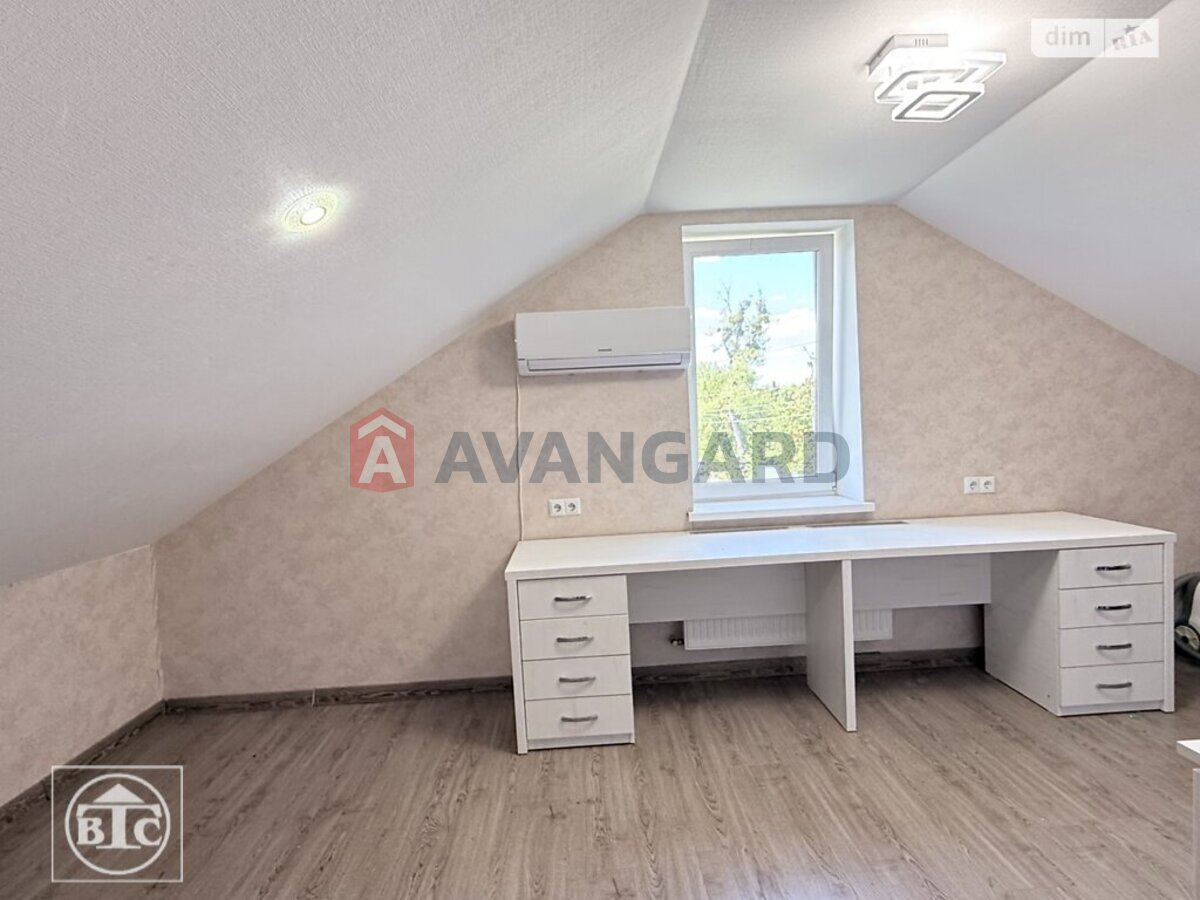 4 комн. квартира, 120/-/16 кв. м., 2/2 этаж фото 3 4 комн. квартира, 120/-/16 кв. м., 2/2 этаж фото 3