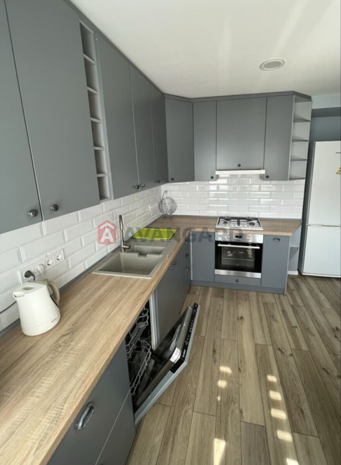 3 комн. квартира, 82/-/10 кв. м., 10/10 этаж фото 4 3 комн. квартира, 82/-/10 кв. м., 10/10 этаж фото 4