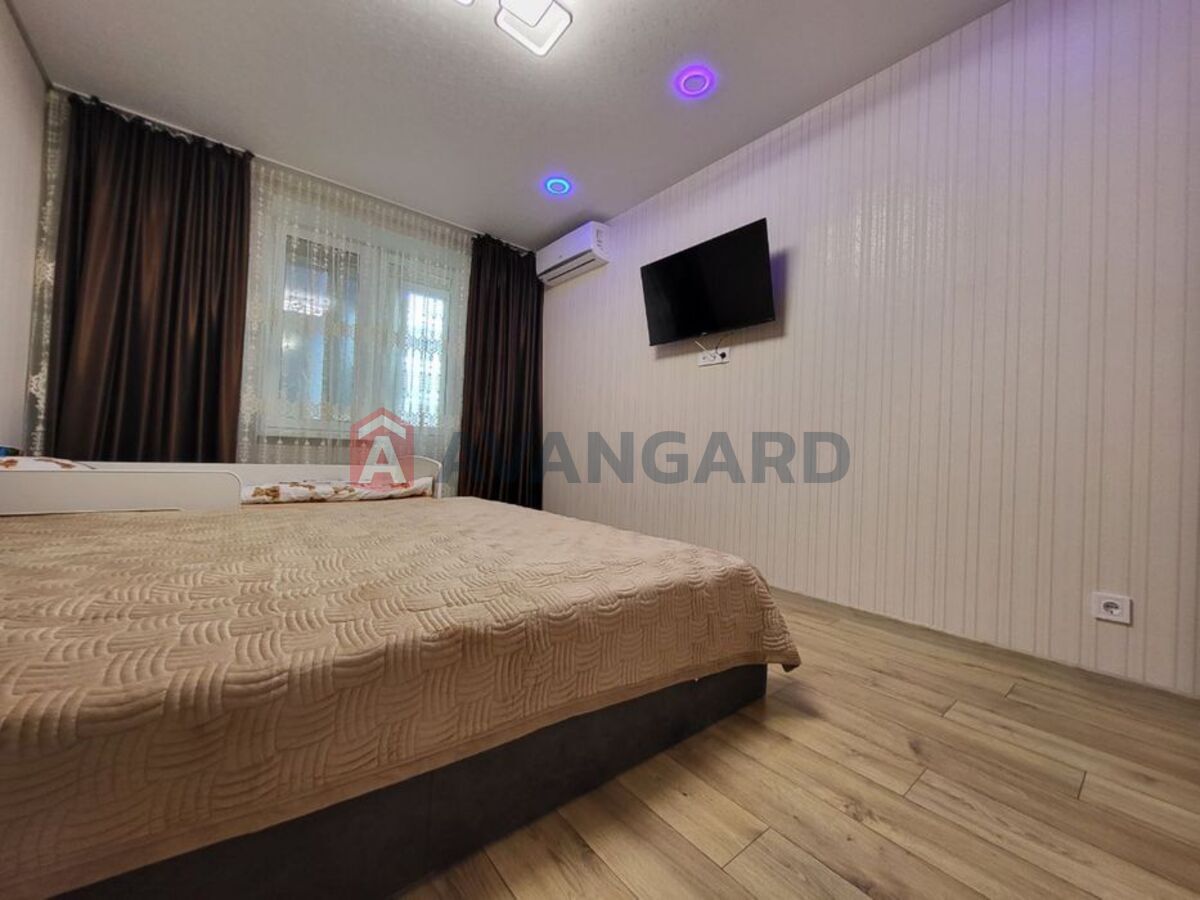 3 кім. квартира, 91/-/19 кв. м., 7/12 поверх фото 10 3 кім. квартира, 91/-/19 кв. м., 7/12 поверх фото 10