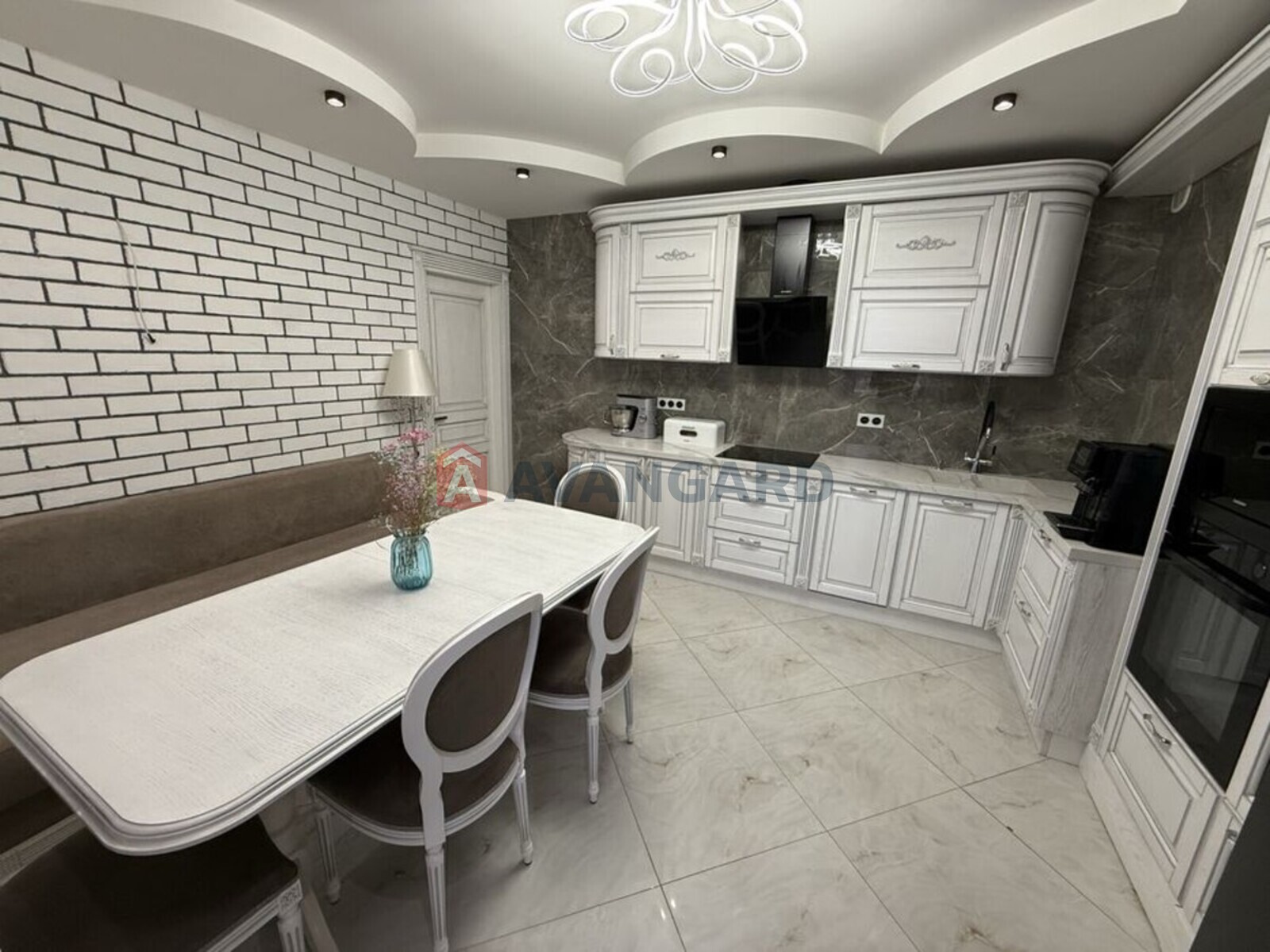 2 кім. квартира, 73/-/18 кв. м., 7/8 поверх фото 2 2 кім. квартира, 73/-/18 кв. м., 7/8 поверх фото 2