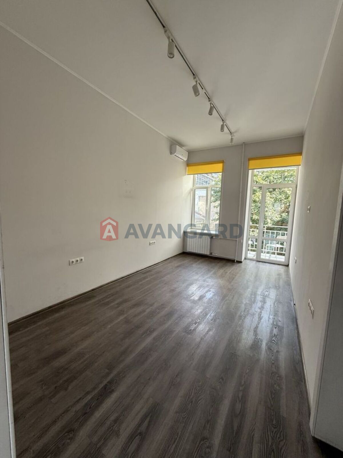 4 кім. квартира, 89/-/11 кв. м., 4/4 поверх фото 1 4 кім. квартира, 89/-/11 кв. м., 4/4 поверх фото 1