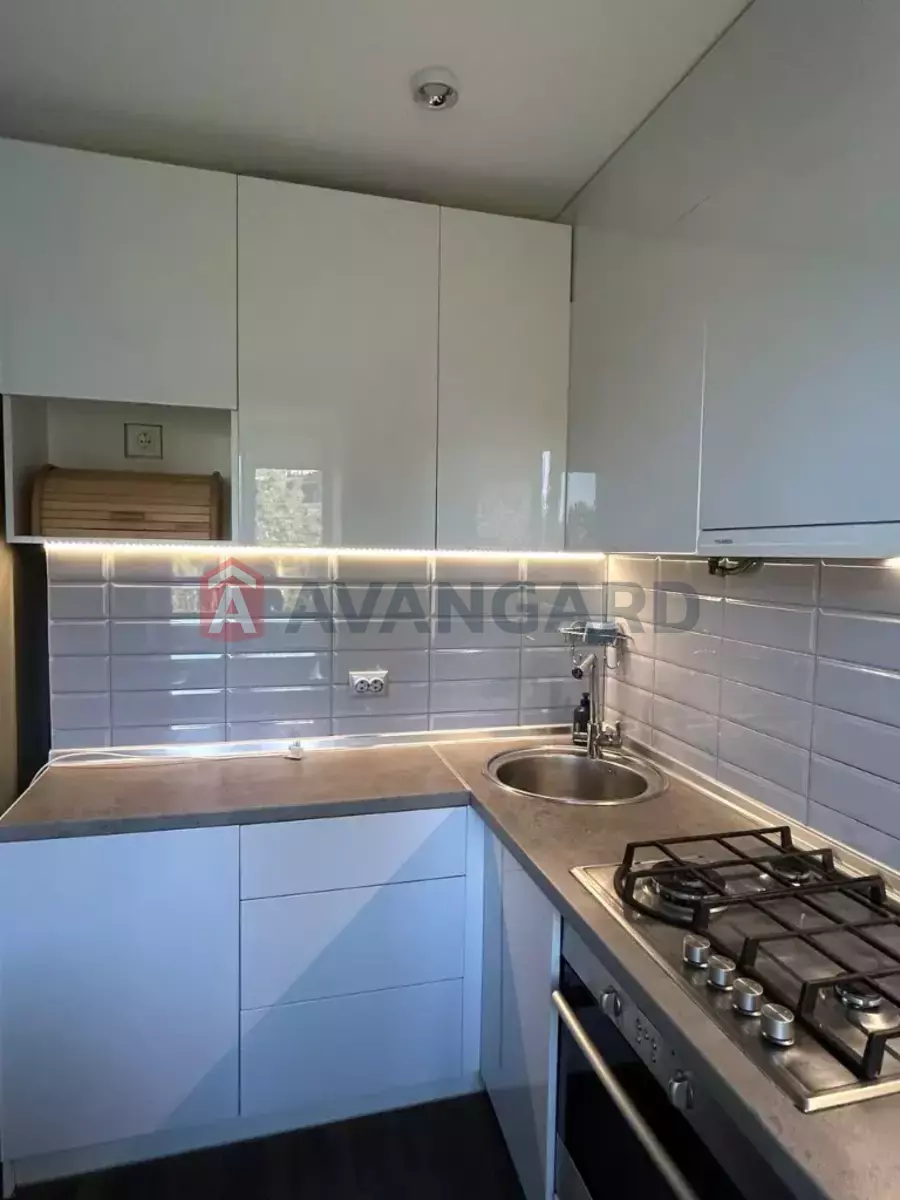 3 кім. квартира, 57/41/5 кв. м., 5/5 поверх фото 4 3 кім. квартира, 57/41/5 кв. м., 5/5 поверх фото 4